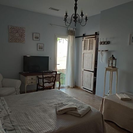 Bed and Breakfast Les Olivades Magalas Экстерьер фото